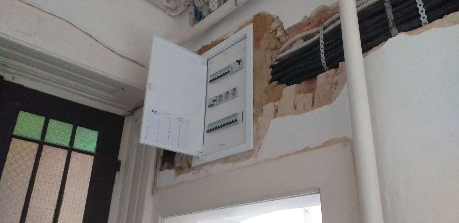 eon regisztrált villanyszerelő Pécs, Eon regisztrált ajánlott szerelő, Ajánlott szerelő Pécs, Ajánlott villanyszerelő Pécs